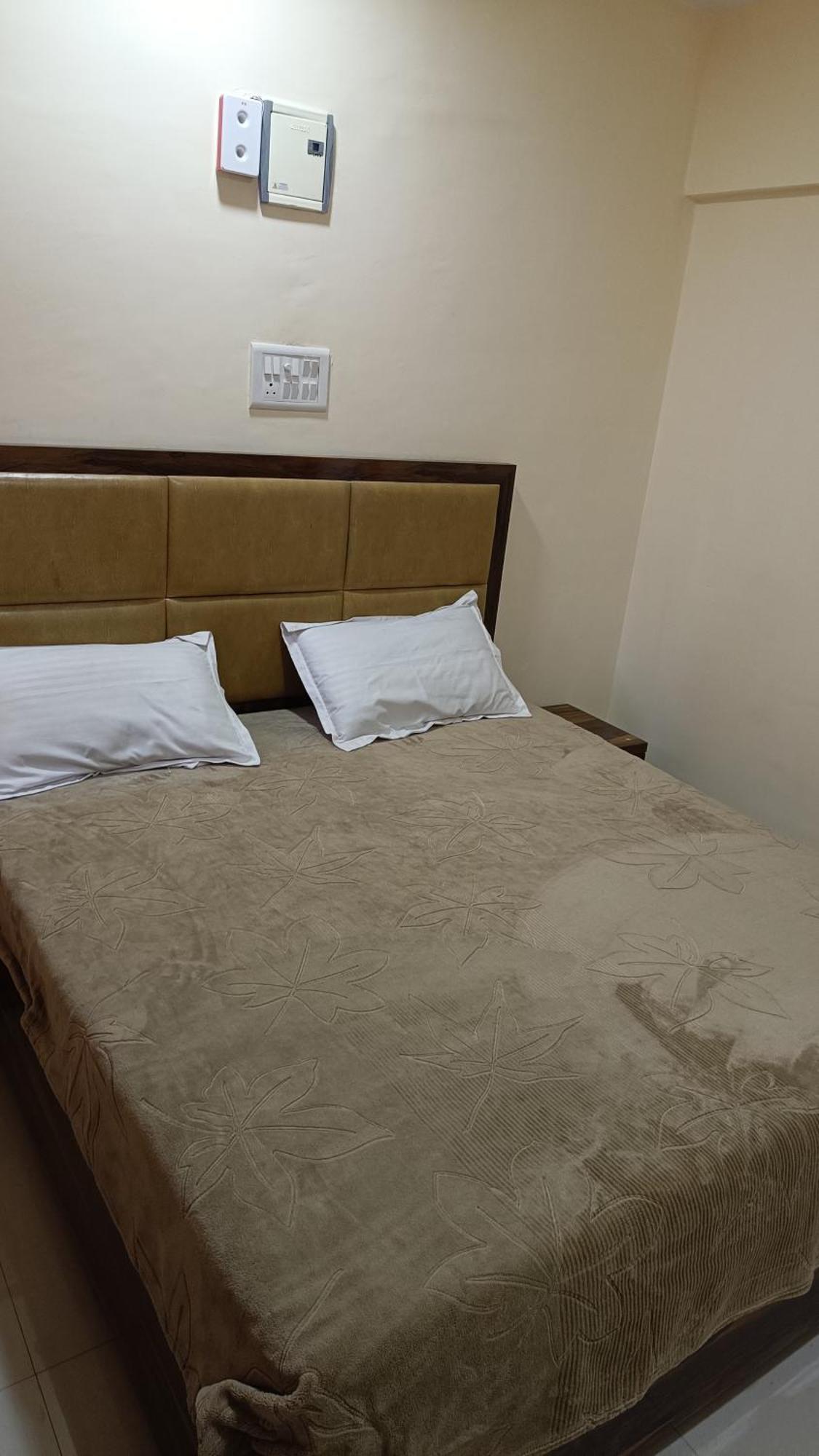 Divine Residency Otel Navi Mumbai Dış mekan fotoğraf